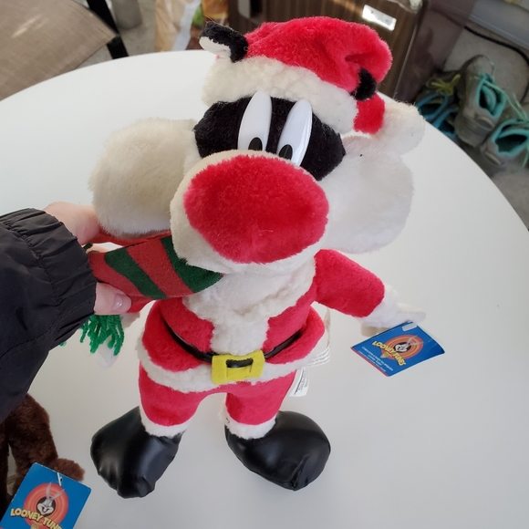 Vintage Looney Tunes Stuffies - Picture 2 of 10